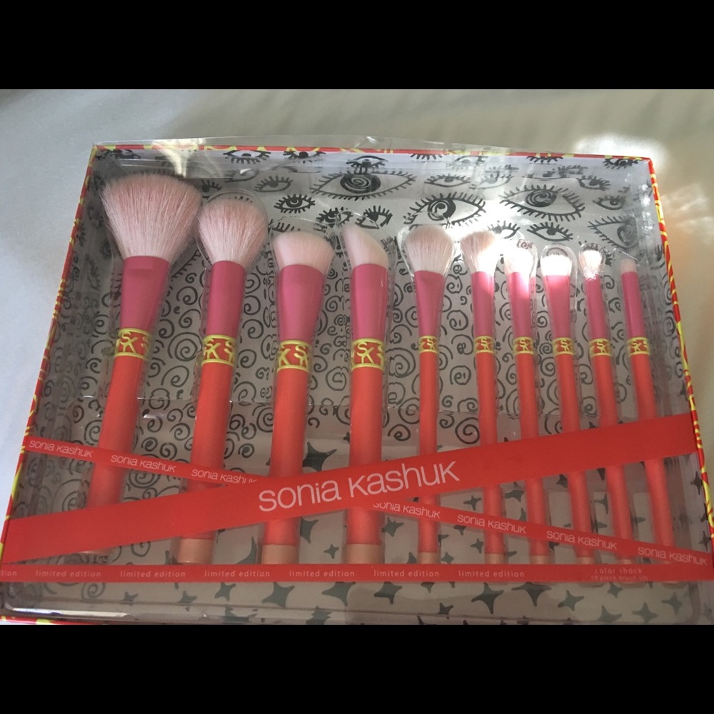 Sonia Kashuk 10 piece brush set